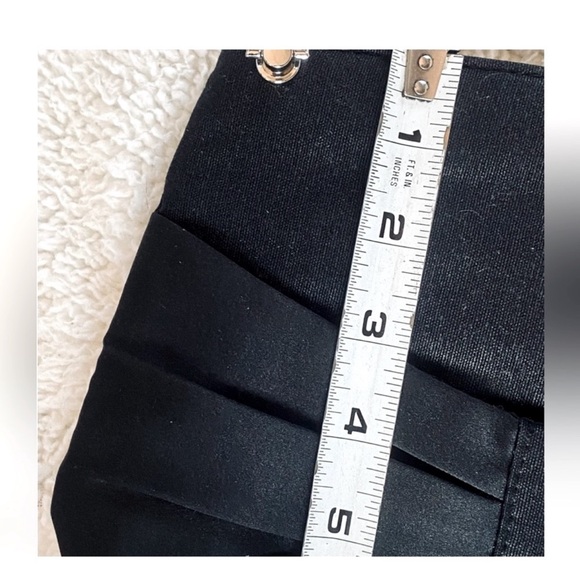 Yves Saint Laurent VIP Gift Black Satin Clutch with Converted Crossbody Chain - Picture 8 of 11